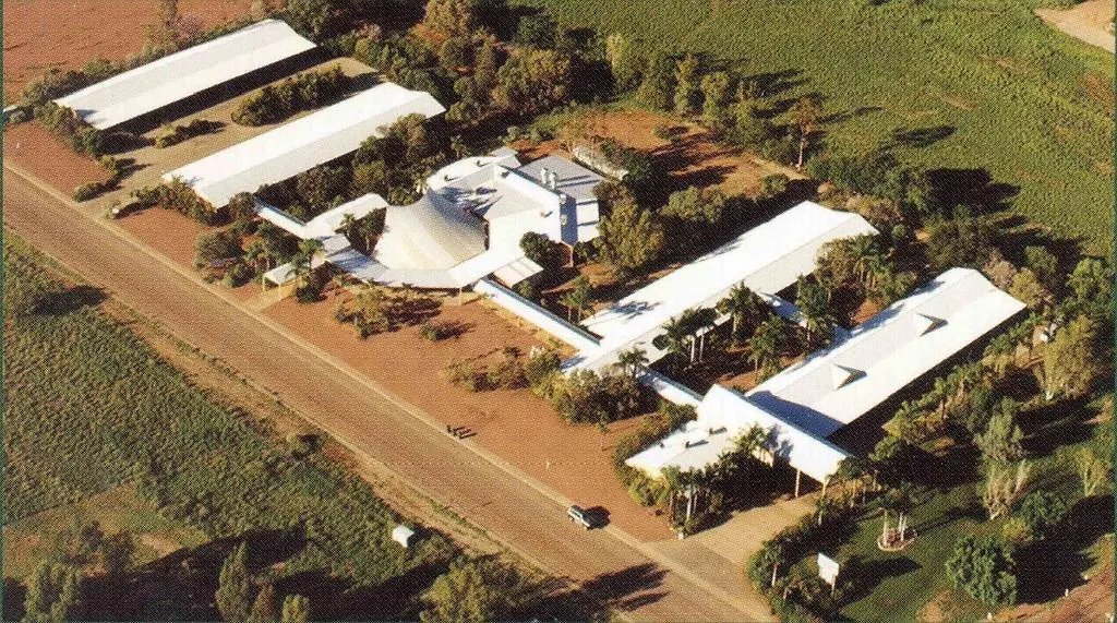 Albert Park Motor Inn-King Beds-Pool-Shaded Parking Longreach Motel