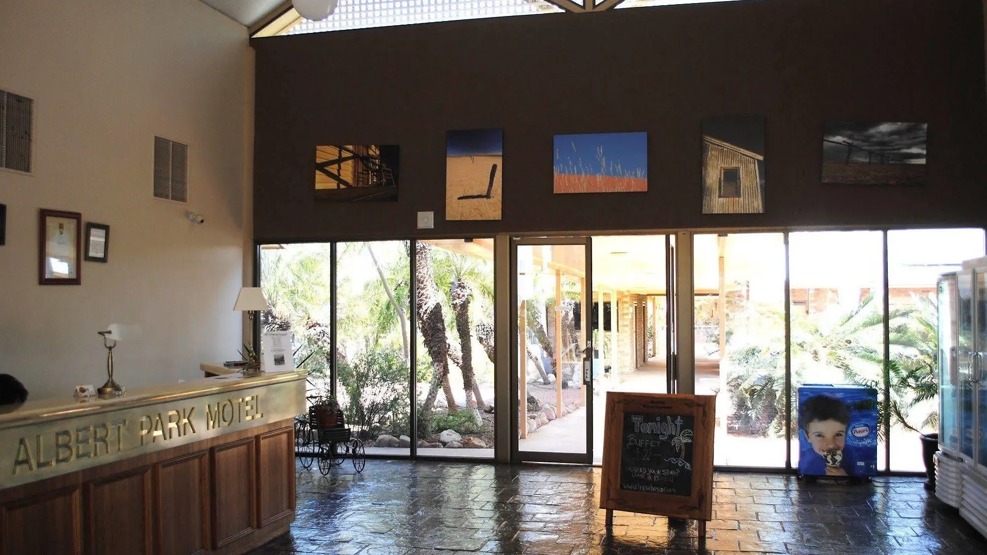 Motel Albert Park Motor Inn-King Beds-Pool-Shaded Parking Longreach
