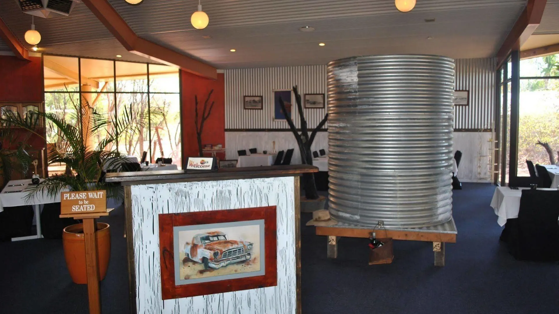 Albert Park Motor Inn-King Beds-Pool-Shaded Parking Longreach 3*,  Avustralya
