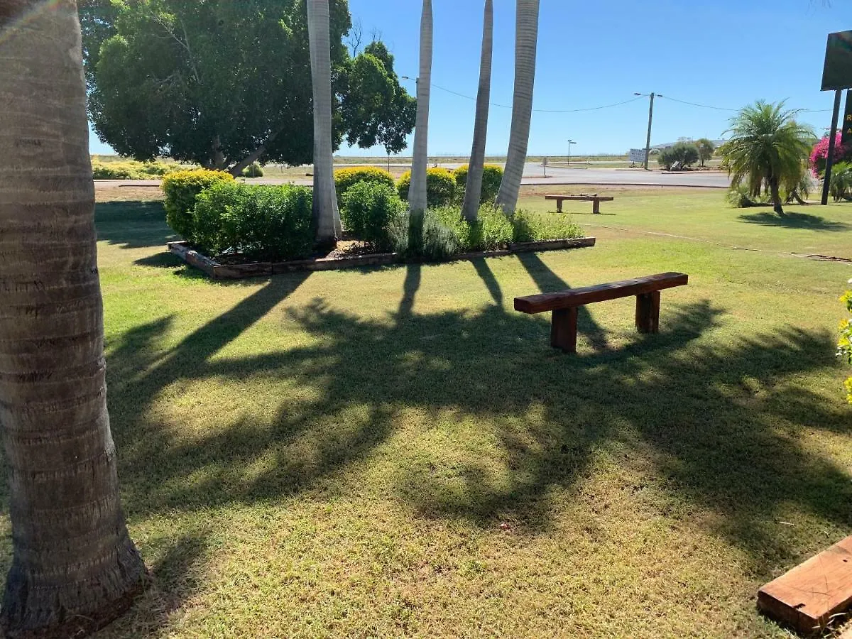 Albert Park Motor Inn-King Beds-Pool-Shaded Parking Longreach Avustralya