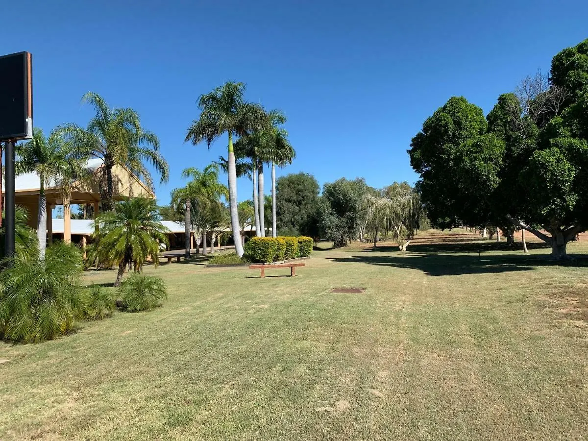 Albert Park Motor Inn-King Beds-Pool-Shaded Parking Longreach Motel